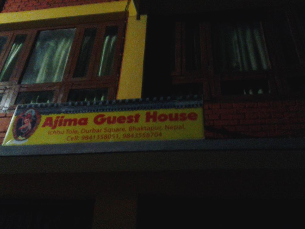 Ajima Guest House Bhatgoan Exteriör bild